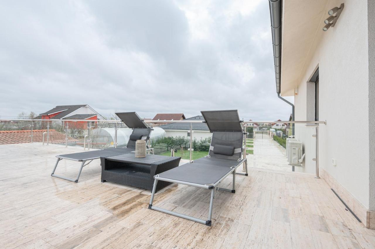 Casa Fischer Apartment Ciheiu Екстериор снимка