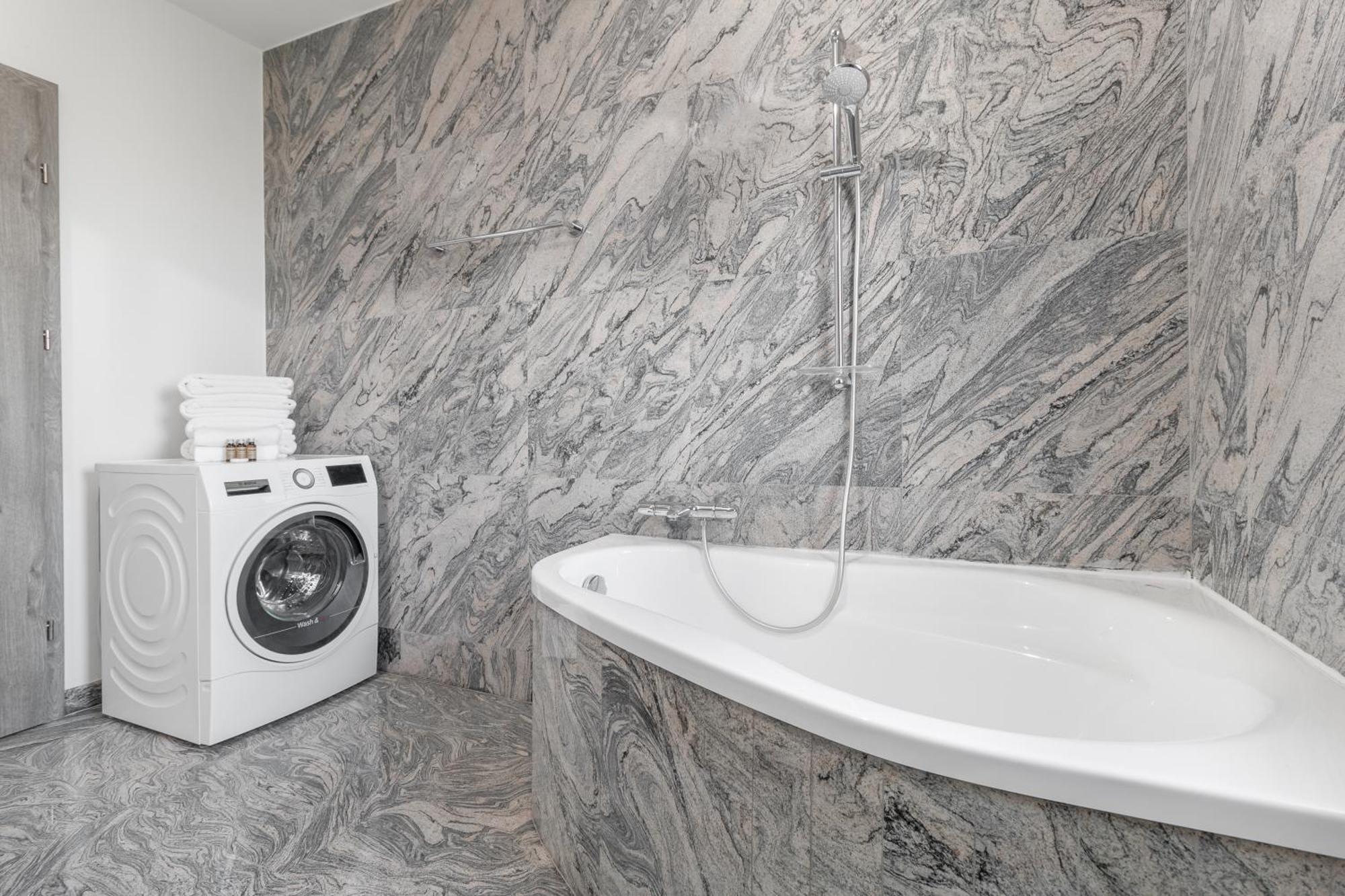 Casa Fischer Apartment Ciheiu Екстериор снимка